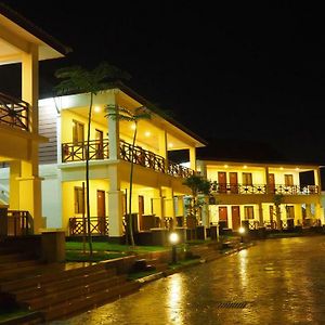 Lotus Seaview Beach Resort, Pengerang